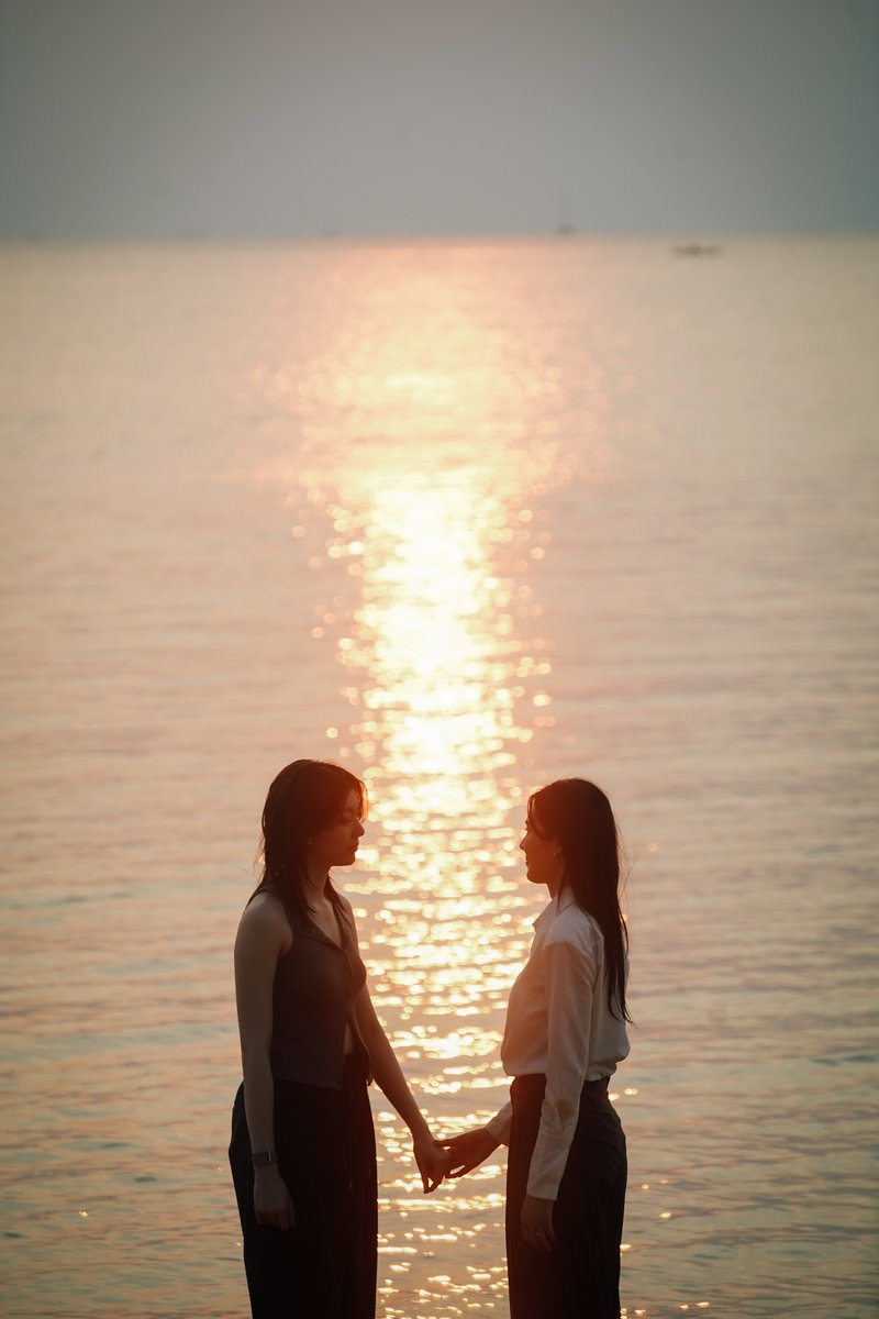 LingOrmCH3's tweet photo. แจกภาพ wallpaper (2)

Sunset With P'ran💖N'neen 🌊🌥️

LINGORM ILF EP11
#วาดฝันวันวิวาห์EP11 https://t.co/u5Iwo5MkeA