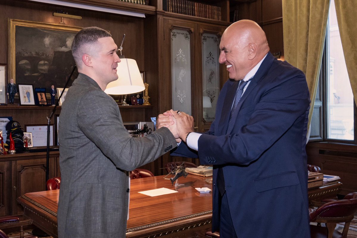 FedorovMykhailo's tweet photo. Kicked off an international working trip with our team, focused on advancing our new initiatives in digitalization and defense tech.

First stop — a meeting with Italian Minister of Defense @GuidoCrosetto.

I expressed my gratitude to Guido for his personal support and for the offer to serve as his Advisor on Defense Innovations. I am deeply thankful for this trust and strategic partnership. In this role, I will assist Italy in adopting modern warfare technologies, enhancing its defense sector, and adapting to emerging global security challenges.

Ukraine and our team possess unique, real-world experience in high-tech warfare that we are eager to share with our allies. At the same time, my primary focus remains unchanged: I continue my work in Ukraine on core projects that strengthen our defense and help attract international resources.

During our meeting, we discussed drones, autonomous systems, air defense, and building out the defense tech ecosystem.
The future of defense belongs to nations that can rapidly test and scale new solutions by pairing cutting-edge technology with robust manufacturing. Ukraine’s experience can serve as the foundation for Europe’s new defense model.

Our international trip continues. Ahead are key meetings with partners regarding digitalization, defense tech, and launching new collaborative projects.