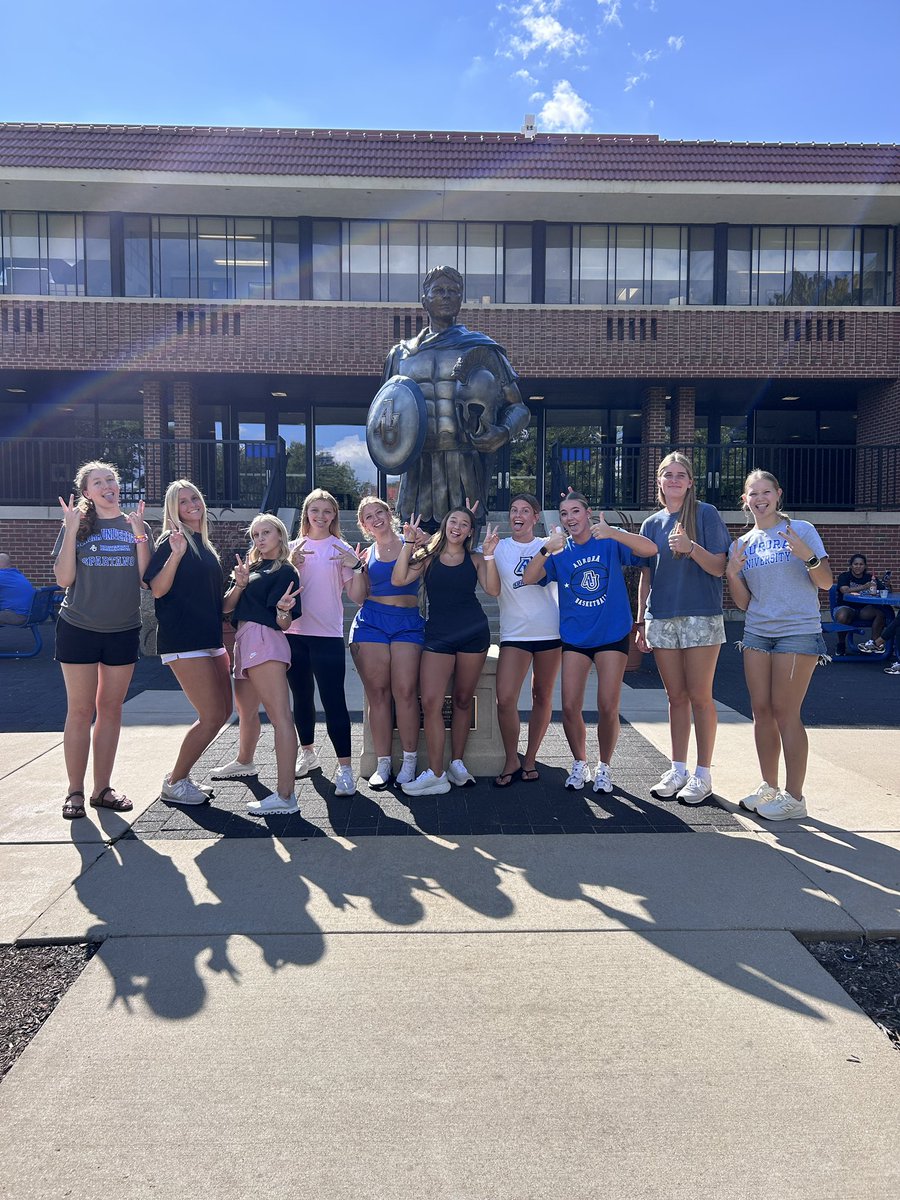 AUSpartanWBB's tweet photo. Our newest Spartans are here! 💙 https://t.co/2VojoXrEY8