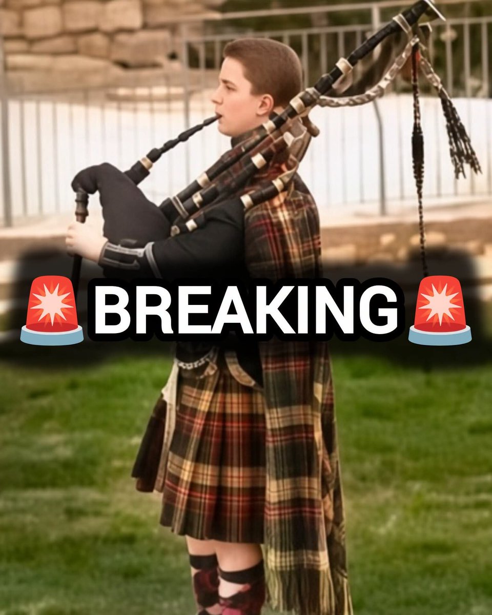 andrewc44104127's tweet photo. 🚨BREAKING: This Scottish patriot is going viral for playing the bagpipes in front of a Mosque, during the Islamic call-to-prayer!

Legend. https://t.co/P7ylCMc1Ab