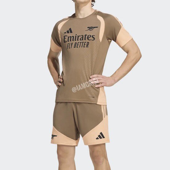 BallWithSaka's tweet photo. Leaked shots of the Arsenal training kit expected in the second half of 2026/27. https://t.co/tzeKABpIES