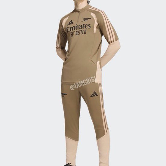 BallWithSaka's tweet photo. Leaked shots of the Arsenal training kit expected in the second half of 2026/27. https://t.co/tzeKABpIES