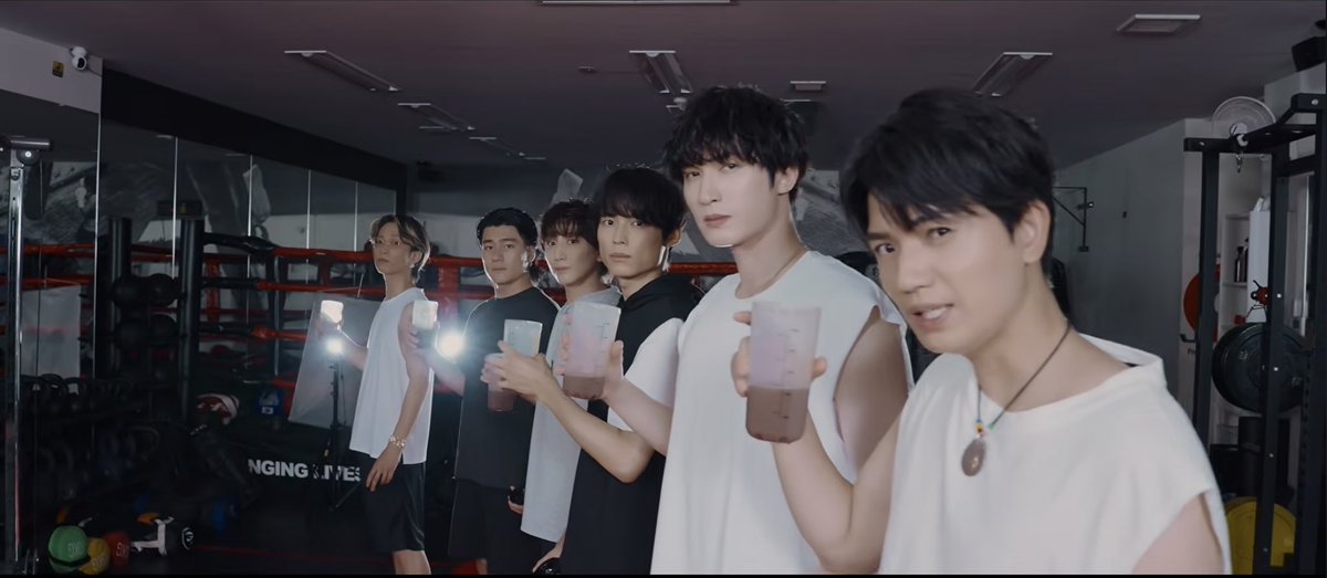 kureyon_study's tweet photo. ��、、めっちゃ目合う、、❓脈アリ❓❓（ちがう）
#SixTONES_DanceFoever https://t.co/IesXO9FThJ