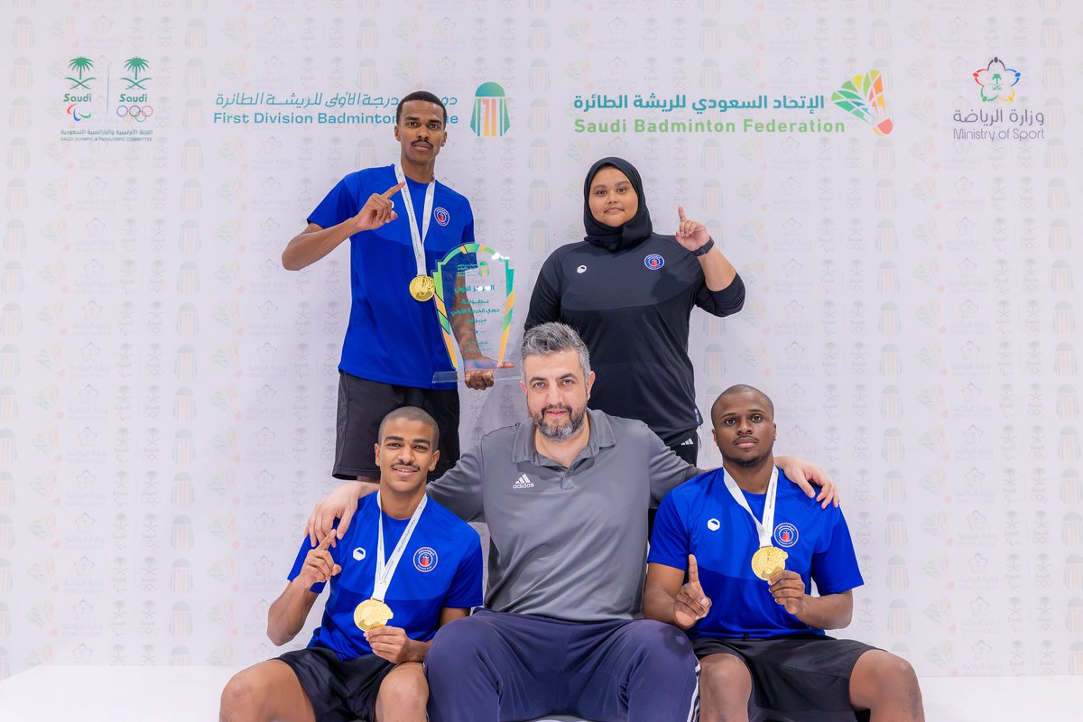ALWASHM_FC's tweet photo. أبطالنا في الموعد دائمًا 🤩☝🏼

#نادي_الوشم | #الريشة_الطائرة 🏸 https://t.co/WLVEnOWHwQ