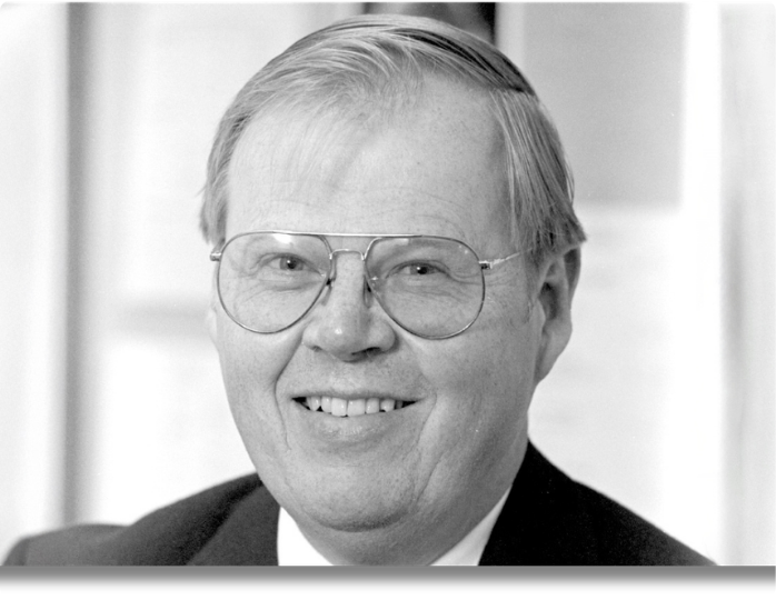 StanfordUChem's tweet photo. 🕊️ Join us on Saturday, Aug. 29 at 3 PM PT to honor the life, legacy &amp; extraordinary scientific contributions of Hans C. Andersen. The memorial service in Redmond, WA, will be simulcast over Zoom. Join us: https://t.co/QACw4DxXQj https://t.co/TI8FaLxCJd