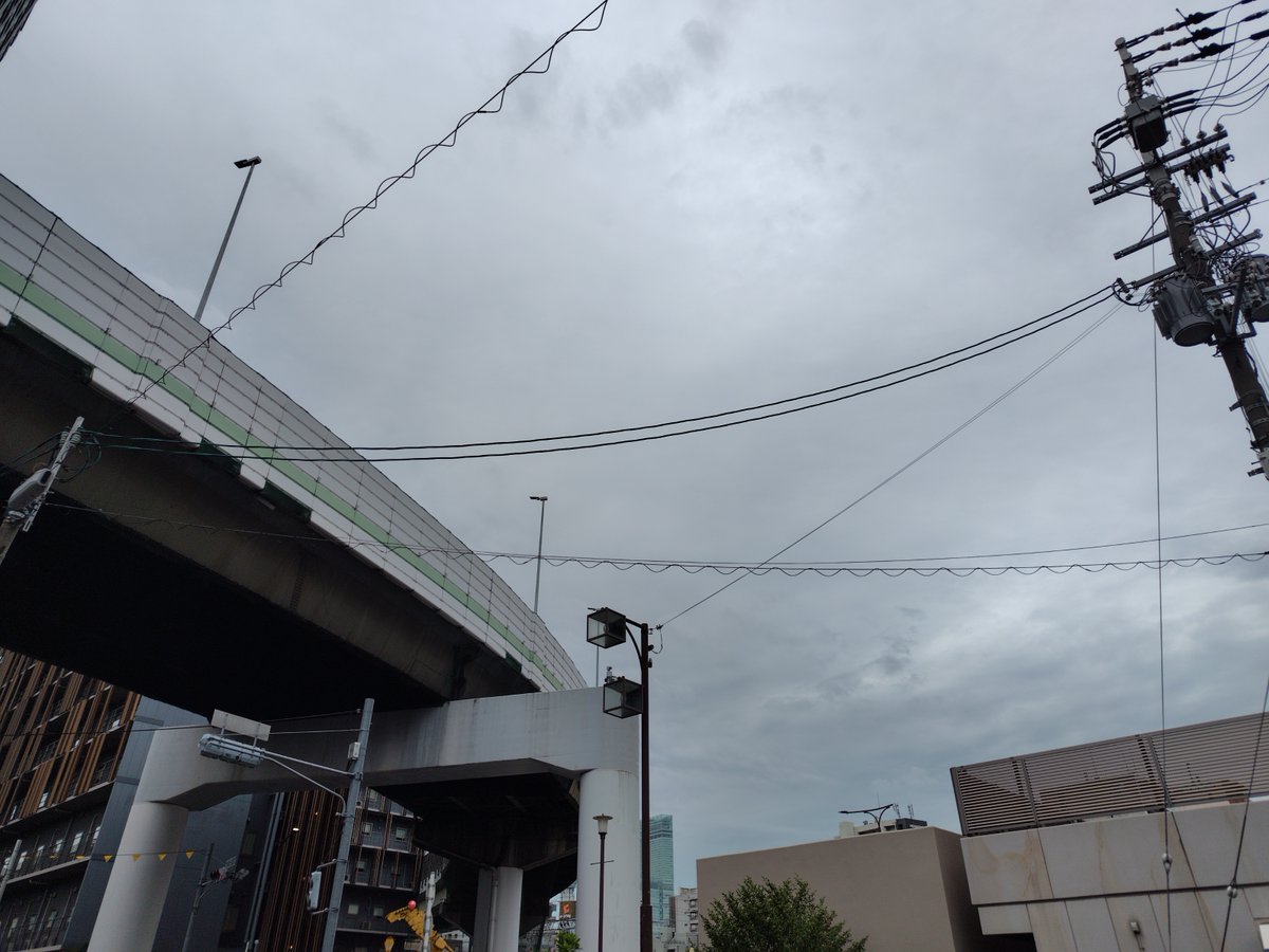ODAkizuten's tweet photo. おはようございます☁️
木津市場の業務用スーパー、オーディエーです

ヤヨイサンフーズさんの
『クワトロチーズクリームコロッケ（大阿蘇牛乳使用）』と『ビーフシチューコロッケ（フランス産発酵バター使用）』が入荷しました。

どちらも美味しそう～🤤🎶

#企業公式が毎朝地元の天気を言い合う https://t.co/gT21kNfvQA