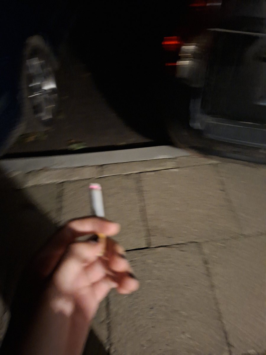 FrostSHTWT's tweet photo. Drunk night cig https://t.co/BWYGMRTTRw