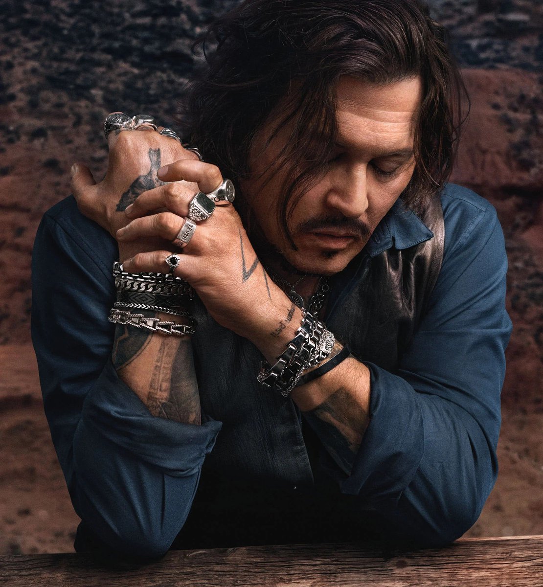 JDepp94941's tweet photo. I have given my heart to music 🎵 i believe true love still exist 🌺  true love grows deeper with time beyond money, beauty, or fame. ❤️ Maybe older women love with more patience, tenderness, loyalty, and a heart that truly knows how to cherish. 
Do you agree? Comment YES. ❤️ https://t.co/pBT7XMSbIU