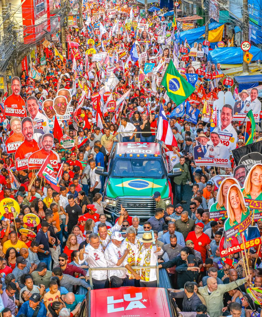 LulaOficial's tweet photo. Obrigado, Bahia!
Rumo à vitória! ⭐⭐⭐⭐

📸 @ricardostuckert https://t.co/pX1HEIaSWe