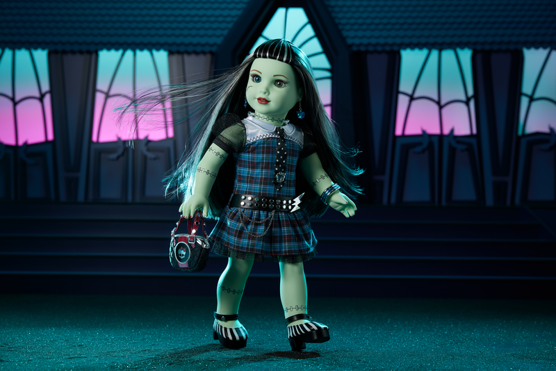 MonsterHighFC tweet picture