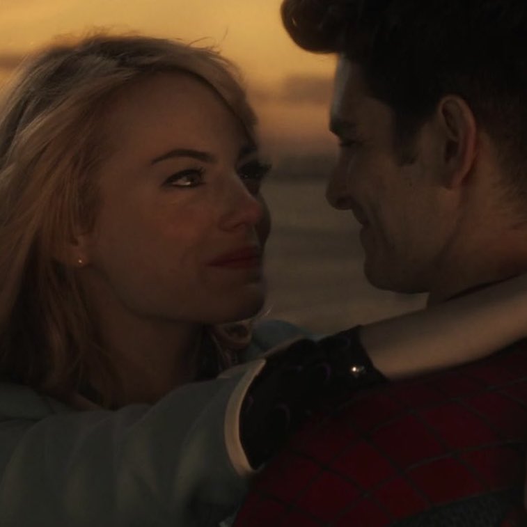 FilmUpdates's tweet photo. Shailene Woodley discusses her role as Mary Jane Watson being cut from ‘THE AMAZING SPIDER-MAN 2’:

“We filmed like three scenes together, me and Andrew Garfield. And then, like a year later, they were like: ‘So, you’re not in the movie anymore. We’ve introduced a lot of new characters in this last one, and we’re going to wait for whatever happens between [Emma] and Andrew.’ They were like, ‘let’s wait for her to die, and then we’ll introduce Mary Jane.’ Which made sense, but then they didn’t make that film.”