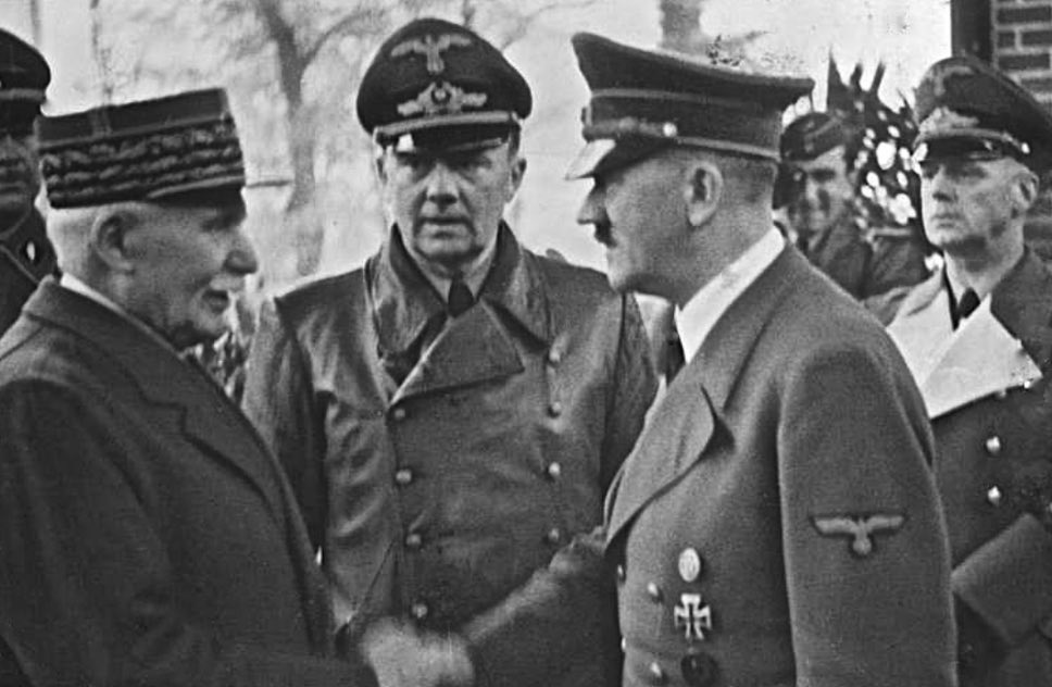 MarcLMars's tweet photo. @diez75diez Voila
Enfin vous avouez votre nazisme 
Le socialisme n’a jamais changé https://t.co/QYCdfewRdm