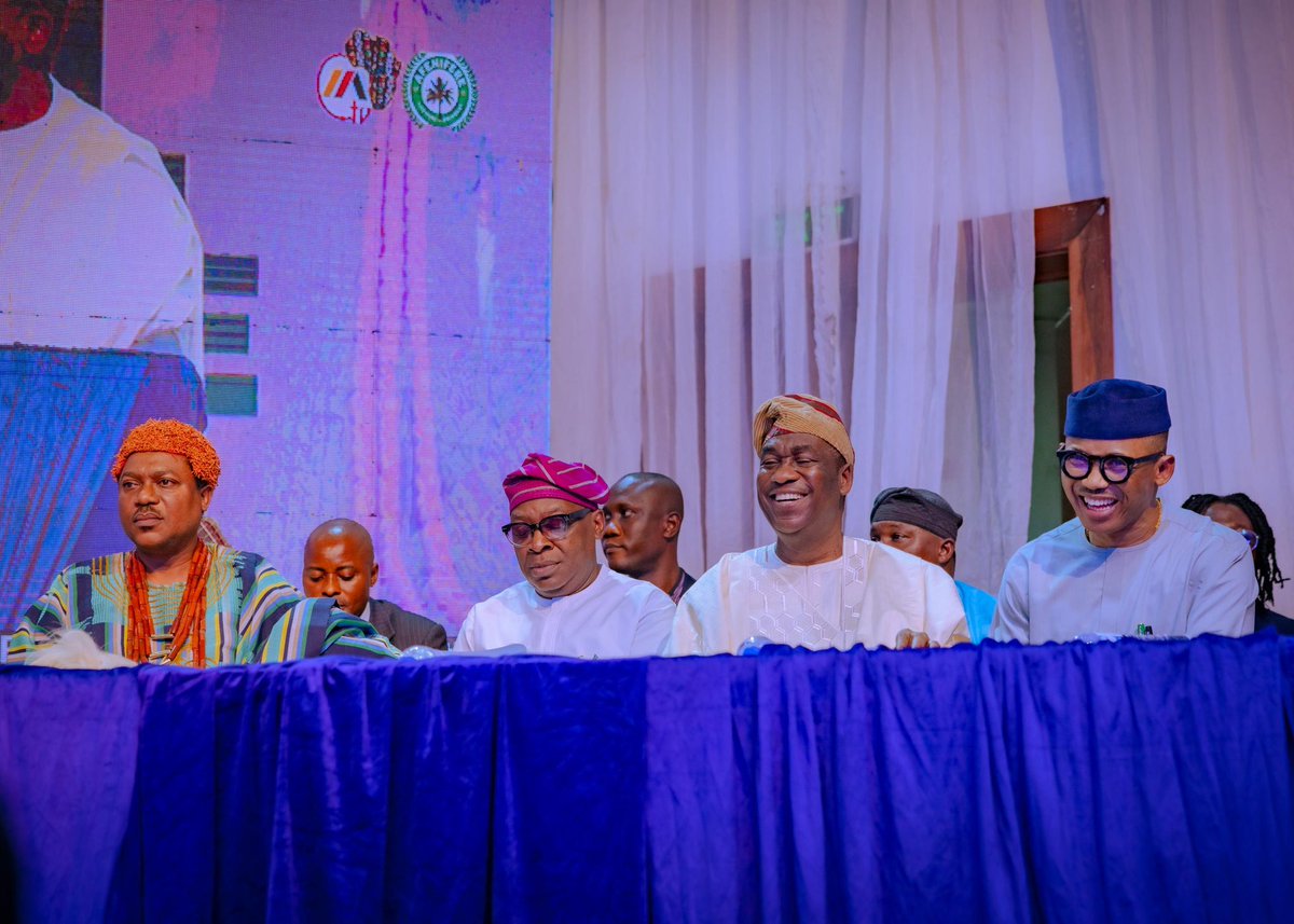 drobafemihamzat's tweet photo. Today, I joined family, friends and well-wishers to honour Chief Reuben Fasoranti, CFR, Leader of Afenifere and Asiwaju Yoruba, as he celebrated his 100th birthday.

The centenary lecture, with the theme A Century of Courage and Stewardship of Yorùbá Democratic Legacy, was a fitting tribute to a life defined by service and commitment to our people.

Reaching 100 years is a blessing, but dedicating a lifetime to principled leadership and the democratic values of the Yoruba people is a legacy we must all strive to uphold.

I celebrate Chief Fasoranti and wish him many more years in good health and peace.