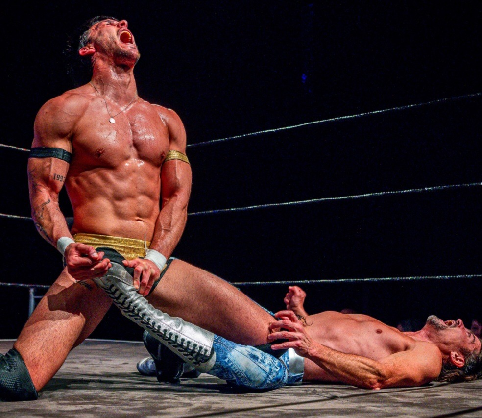 wresadam's tweet photo. Pro Wrestling Leg Work is so Fucking Hot!!!
#prowrestling #gay #muscle #trunks #bulge #bulgemen #suffering #hot #wrestlers #prowrestlers #wrestling #leglock #legwork https://t.co/ElQtqrwXub