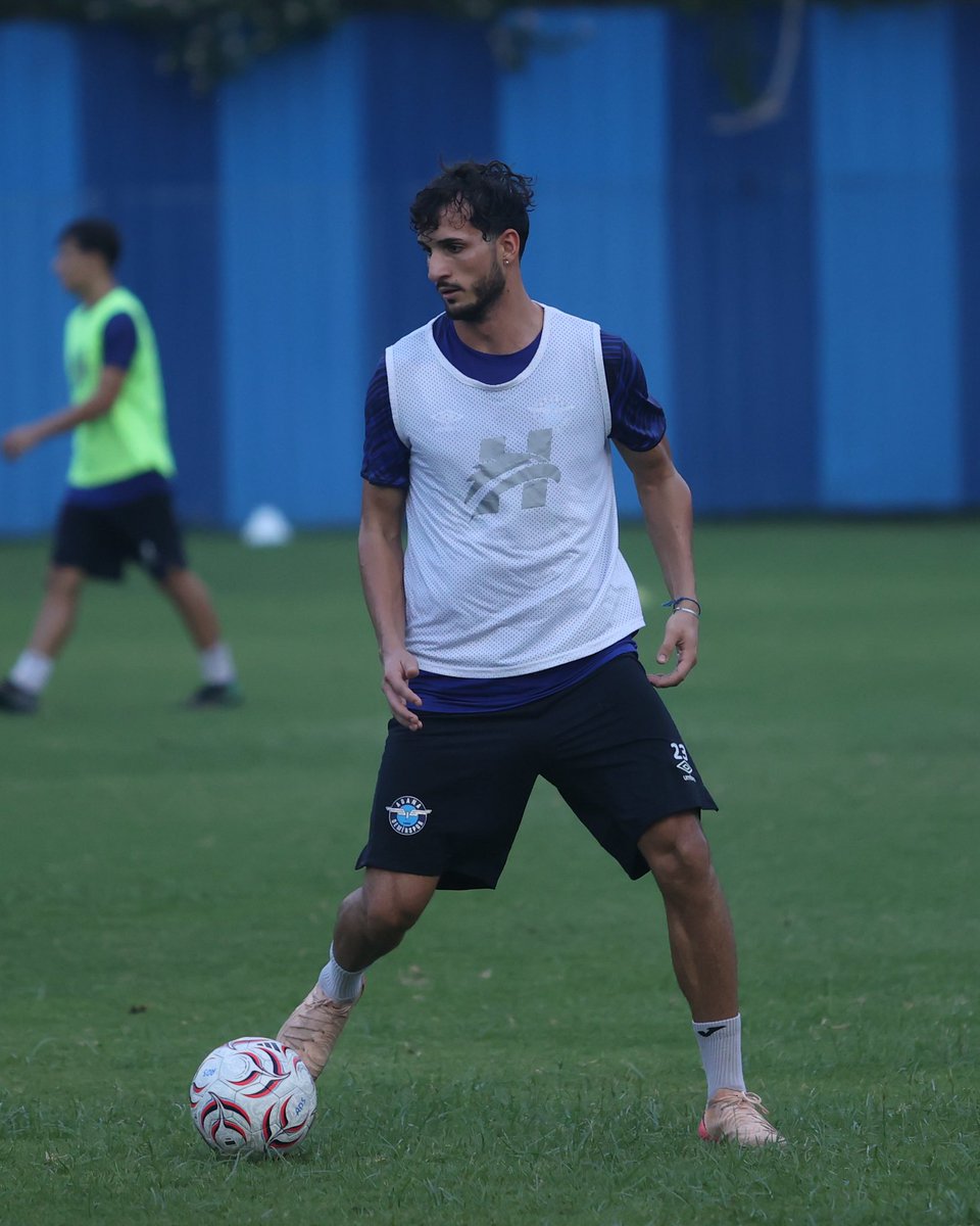 AdsKulubu's tweet photo. 🔵 Günün antrenmanından kareler. https://t.co/LRmpe4ZlUE