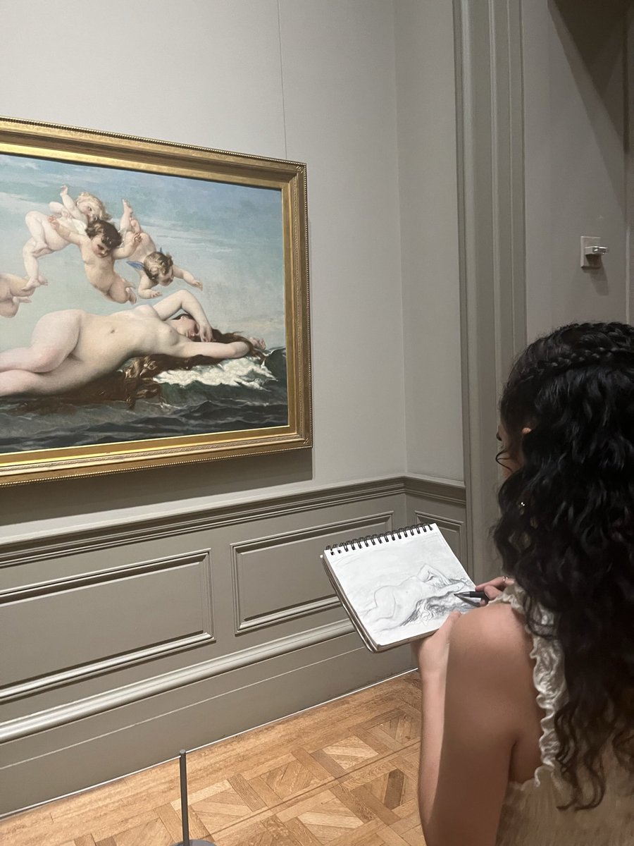 melaniedaaniela's tweet photo. sketch break at the met 🪽 https://t.co/dsWUOs8dbO