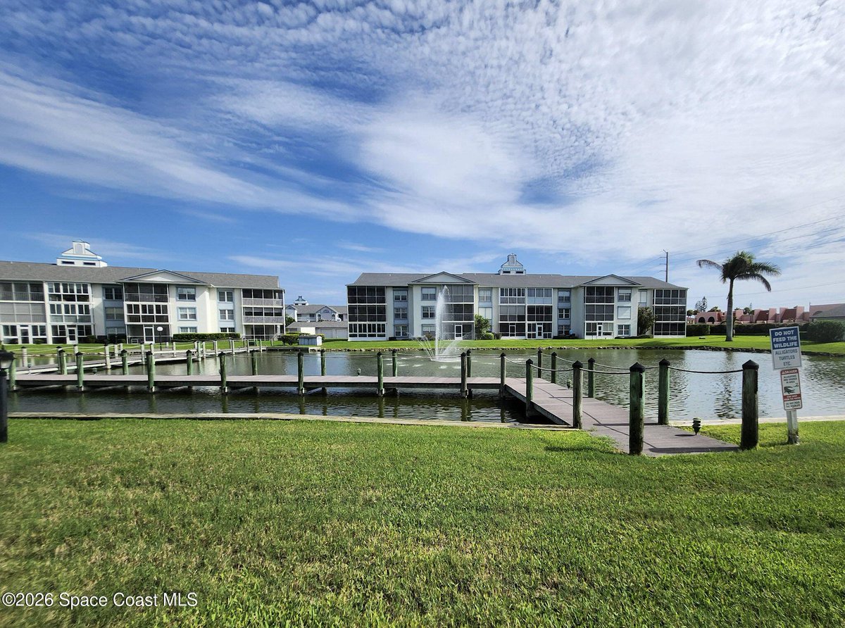 Magnoliaangel80's tweet photo. Step into easy coastal living in Cocoa Beach 🌴  

Open house this Sat, Aug 29, 2:30–4:30pm at a bright 3BR/2BA end-unit condo with garage, impact windows &amp; modern updates—more time on the sand, less on projects.  

https://t.co/JMmVdydFVF  
#CocoaBeach #CondoForSale https://t.co/VdCrxlvAFk