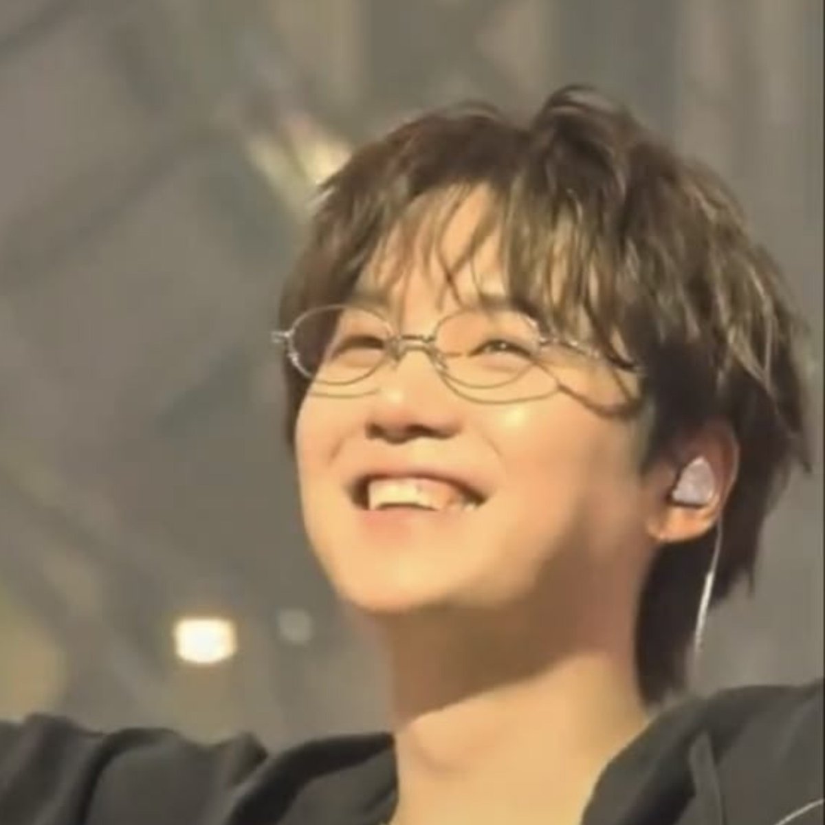 b2bsuga's tweet photo. let's all look at the best boy ever in the whole world my yoongi https://t.co/tgL3p6coMB