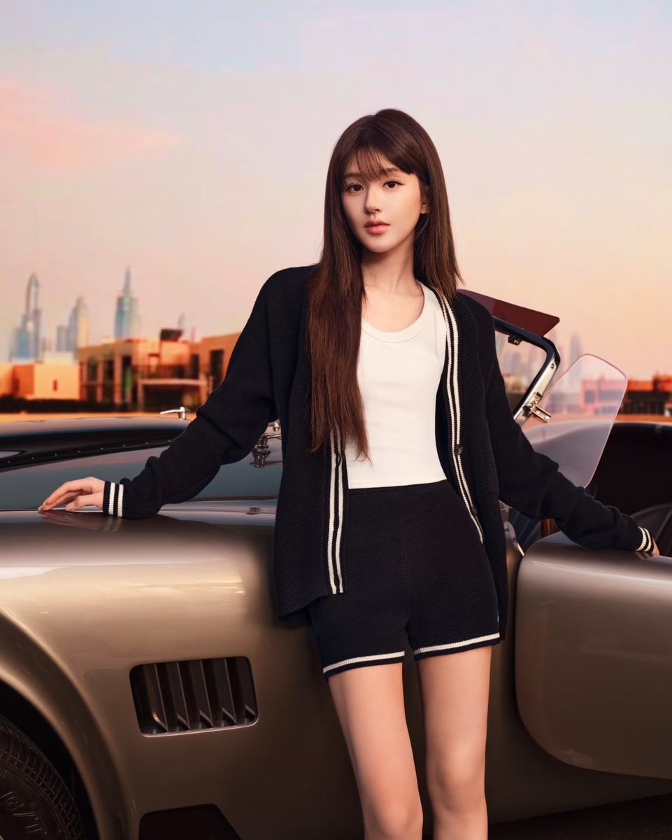 barbieminek's tweet photo. alo งบเขาหนาเนาะ ได้ท็อป95 มา2คน ลู่ซือกับอี้ป๋อ เป็นหน้าเป็นตาของแบรนด์มากกกก การตลาด ยอดขาย ไม่ตายใคร นี่แหละชั้นชอบอะไรแบบนี้มาก นายทุนกล้าชุสแบบนี้ ขี่รถแง๊นๆ บรื้นเท่ๆ https://t.co/Jgc5uVoU6F