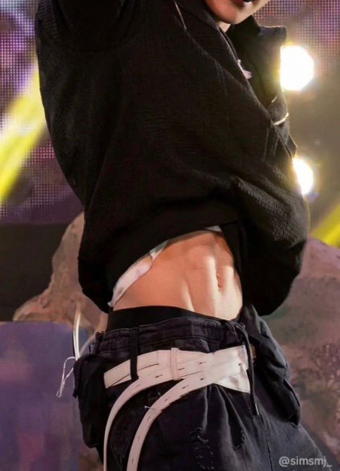 ir0hnz's tweet photo. AI CARALHO, A V-LINE https://t.co/MpYkvvrbqp