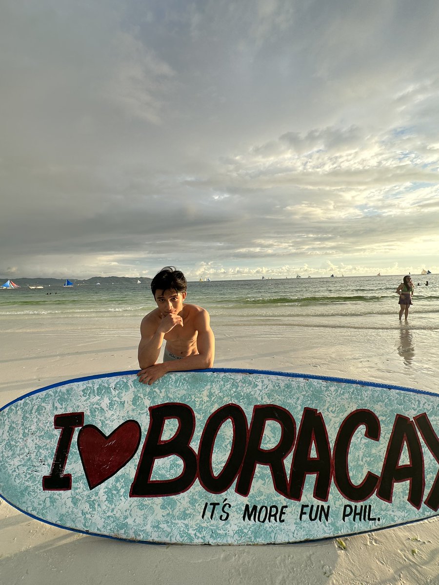 jhazthinegwapo's tweet photo. 🏝️💦
ang mag repost ma kakantot ko https://t.co/1tGA5H23Dx