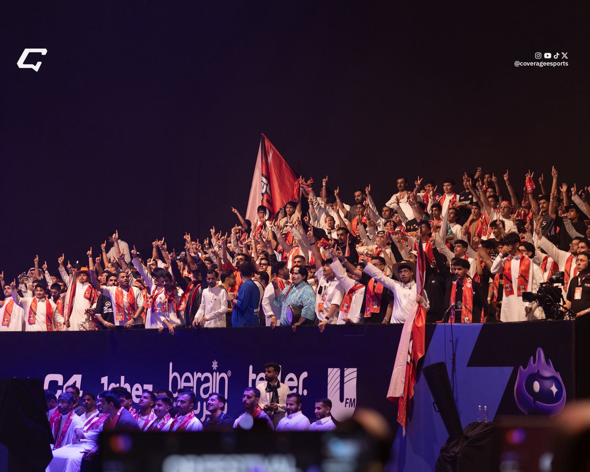 coverageesports's tweet photo. 📸 | من حضور جماهير @level_one في نهائي مهرجان QB 🧡🔥 https://t.co/J5S8Dmh26F
