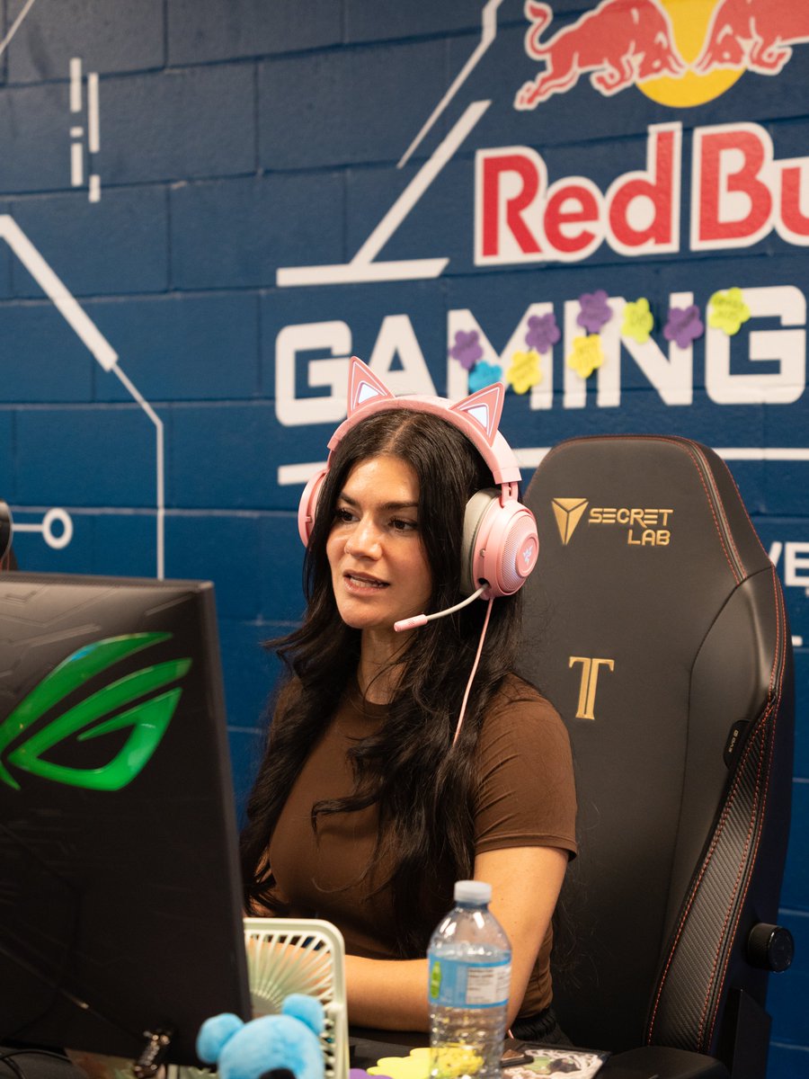 Loadscreengg's tweet photo. We've raised $10,000 for @PMCFQuest ☀️ #LastWaveLive

Link to donate in the replies 👇 https://t.co/RT9PE21m3Q