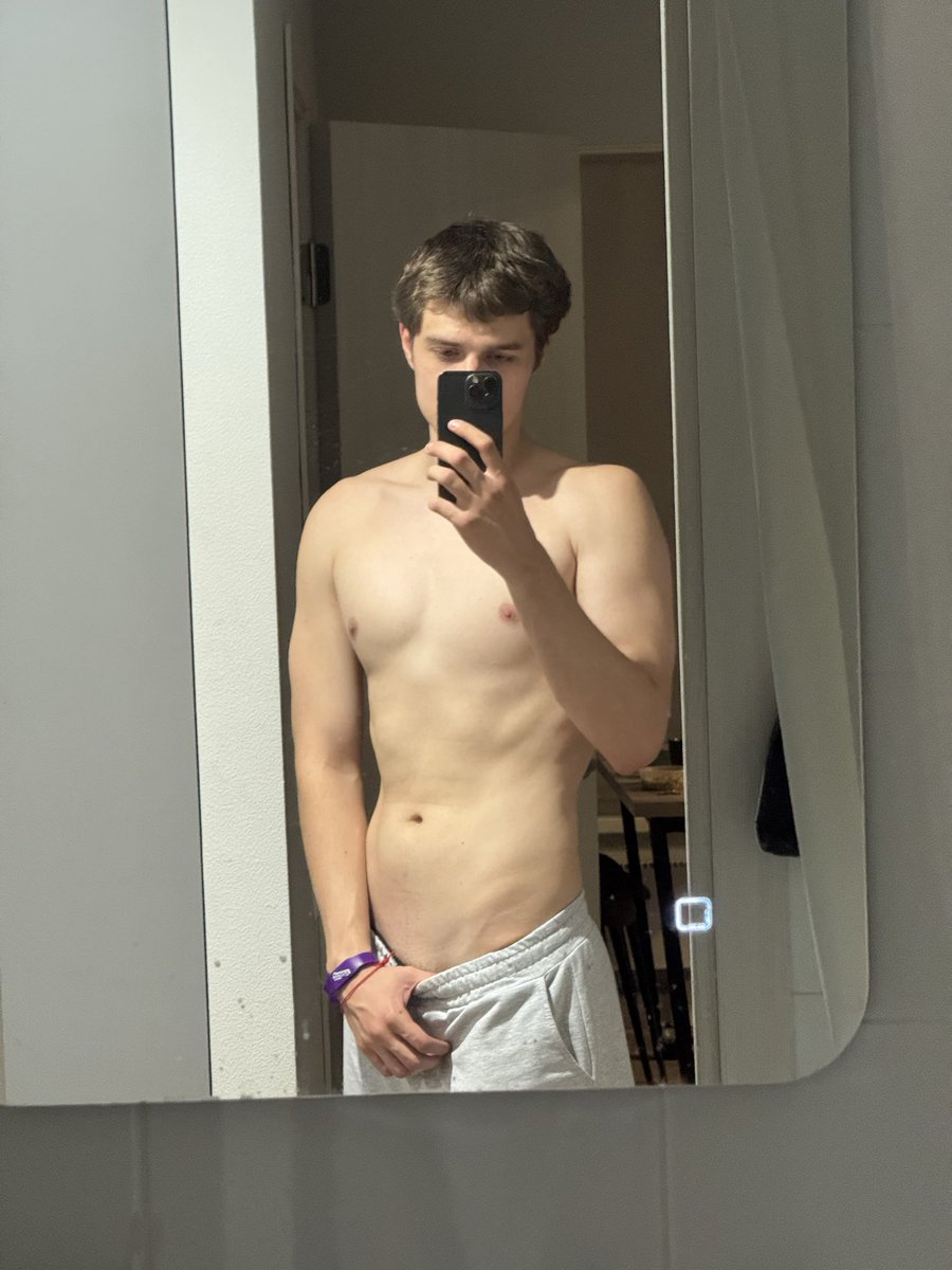 xsizesteven's tweet photo. how are you doing?🤭

🔞https://t.co/hKFkakqogH https://t.co/42zvnYs57R