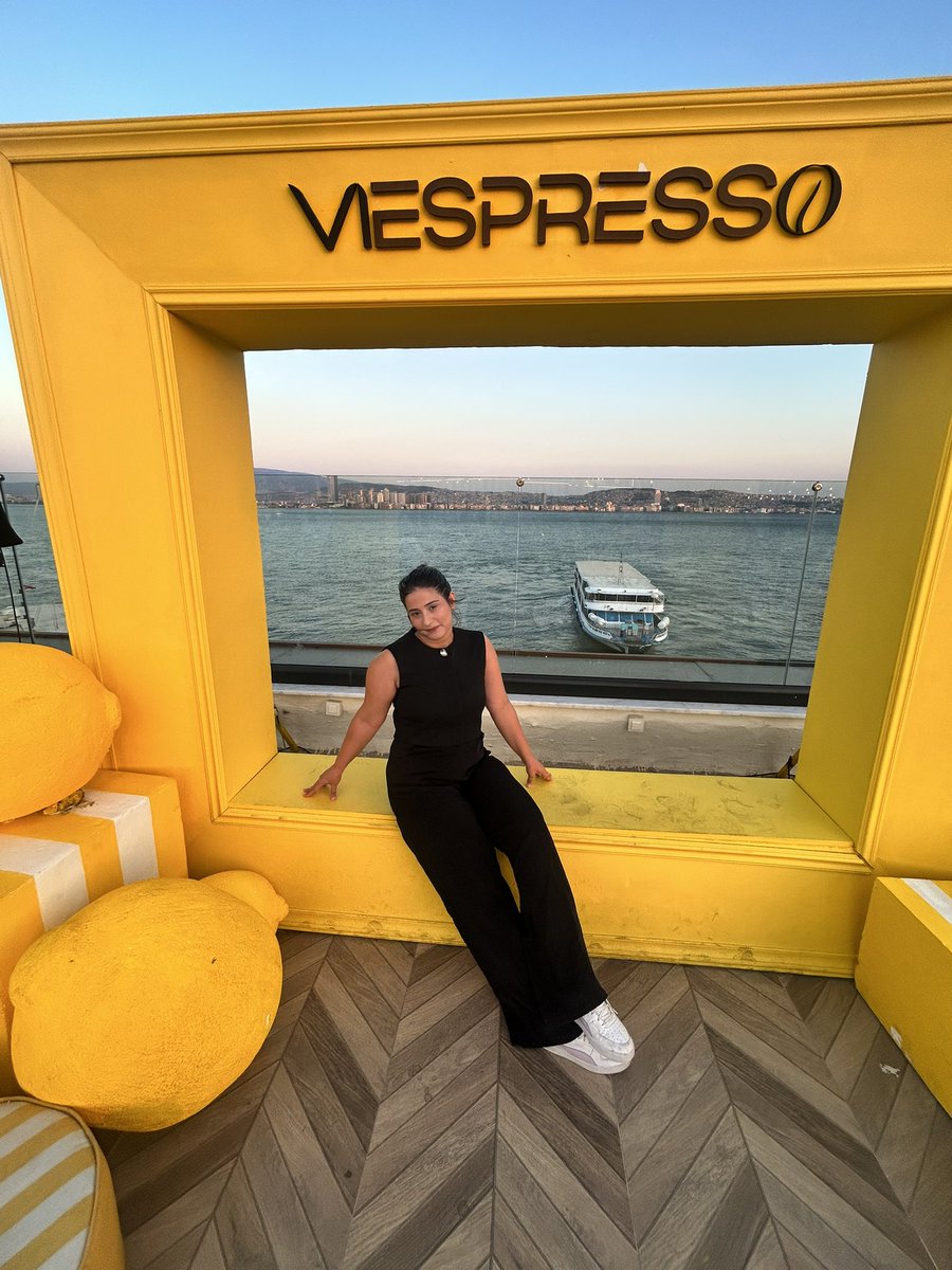 Helin_ozdmr's tweet photo. 🍋 https://t.co/DPMQGH2mUt