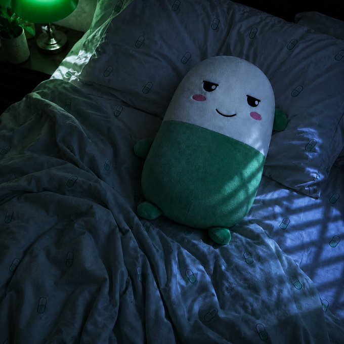 RecchoRewards's tweet photo. How I'm sleeping with my new solana:6NwarBvDkXhByqVp2Qkq5i9XbtA2B3Bwe8SWGu9vpump plushie 

So much higher for the best looking plushie in Crypto https://t.co/wAL5hxslXP