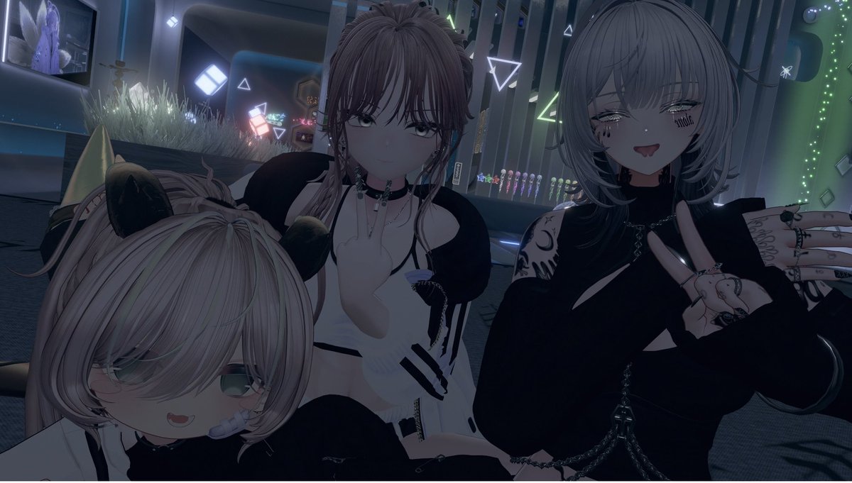 ruttandayo_vrc's tweet photo. 最近の写真(*´︶`*) https://t.co/YlbFU3lnpR