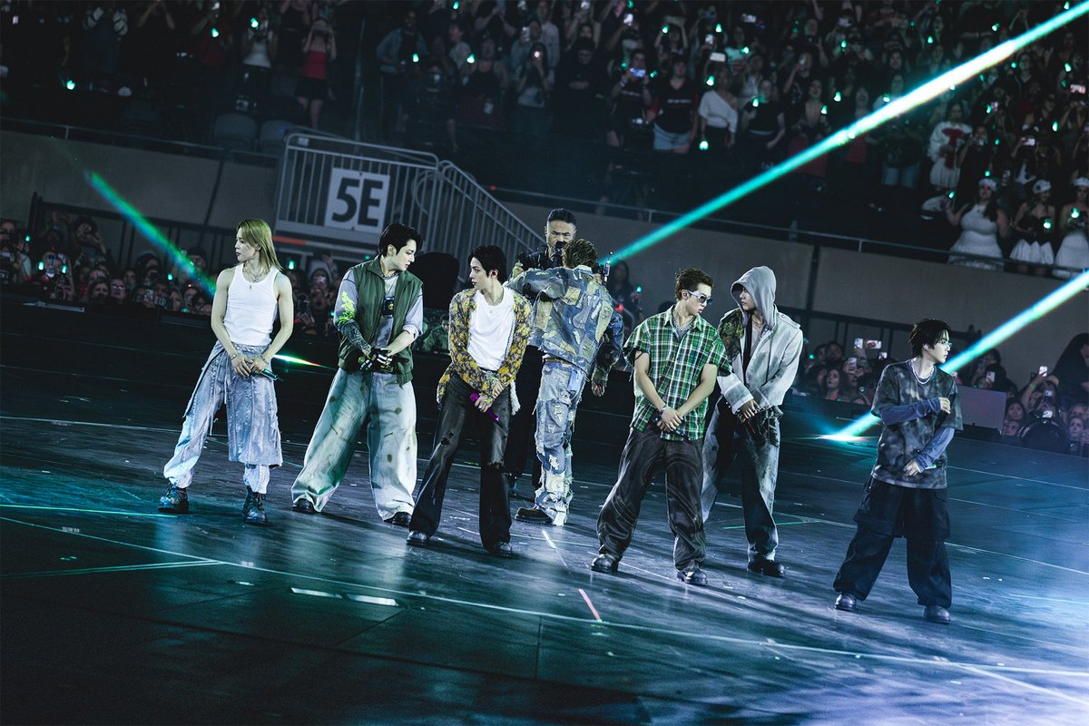 SoldierField's tweet photo. BTS WORLD TOUR ‘ARIRANG’ IN CHICAGO ❤️

📷: HYBE/BIGHIT MUSIC

#BTS_WORLDTOUR_ARIRANG
#BTS_WORLDTOUR_ARIRANG_NA
#BTS_WORLDTOUR_ARIRANG_CHICAGO https://t.co/te5yXh0O4u