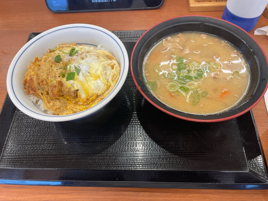_Sibakichi_'s tweet photo. かつやの豚汁美味しい！ https://t.co/YLN9s2ewgu