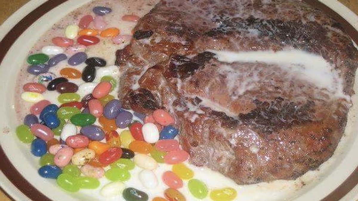 _Spectacular__'s tweet photo. You guys should get me to start making food for the Spider Society. 

Parker Steak with some delectable jelly beans anyone? https://t.co/cTngKdggjp