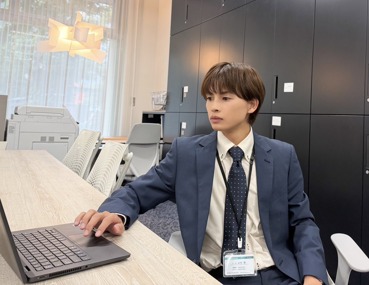 naoya_k_staff's tweet photo. 10月期ドラマ『青と碧』W主演
山村碧役で出演します！🍀

https://t.co/eIG8TEmtEt

2人が歩む8年間を描いた、陽だまりのような温かい物語です。

10月5日(月)23:24放送スタートです
必ずたくさんの方々に届きますように！
お楽しみに☺︎

@aotomidori_8 
#ドラマ青と碧  #草川直弥 https://t.co/fwJdbKeBsz