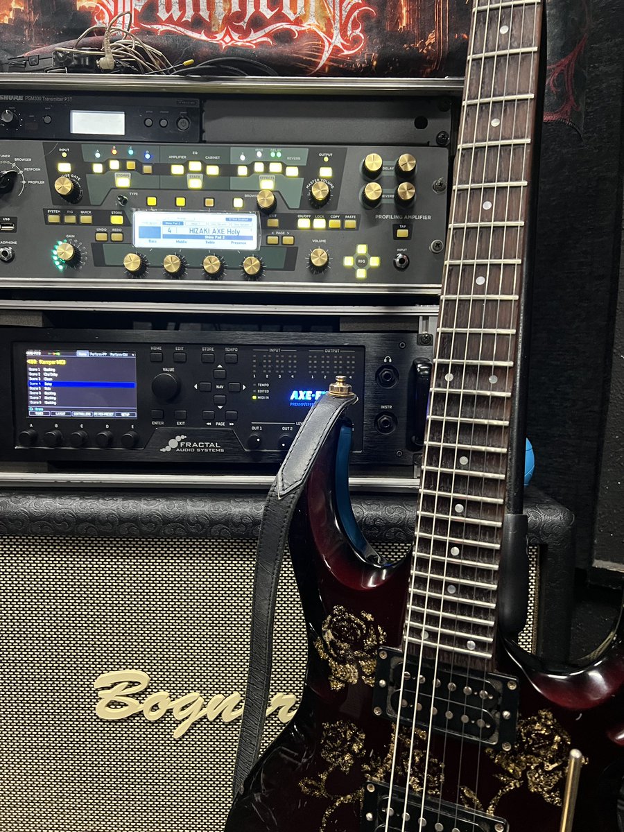 HIZAKIofficial's tweet photo. セッティング完了。本日激しくよろしくお願いします🔥

Jupiter TOUR 2026 「The Pantheon」
8/29(Sat)横浜 Music Lab.濱書房
OPEN 17:30　START 18:00 
※先行物販は16:30~17:00(予定) 
※当日券は17:30から販売 https://t.co/BrJCufX9gt