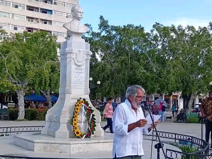 LainDA_Oficial's tweet photo. Queda inaugurada la Feria internacional del Libro. 
@ArtesCiego https://t.co/S5fOz0o7Xl