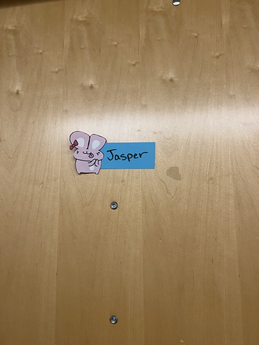hearts4kangle's tweet photo. all moved in yay https://t.co/aO2ZT15DIr