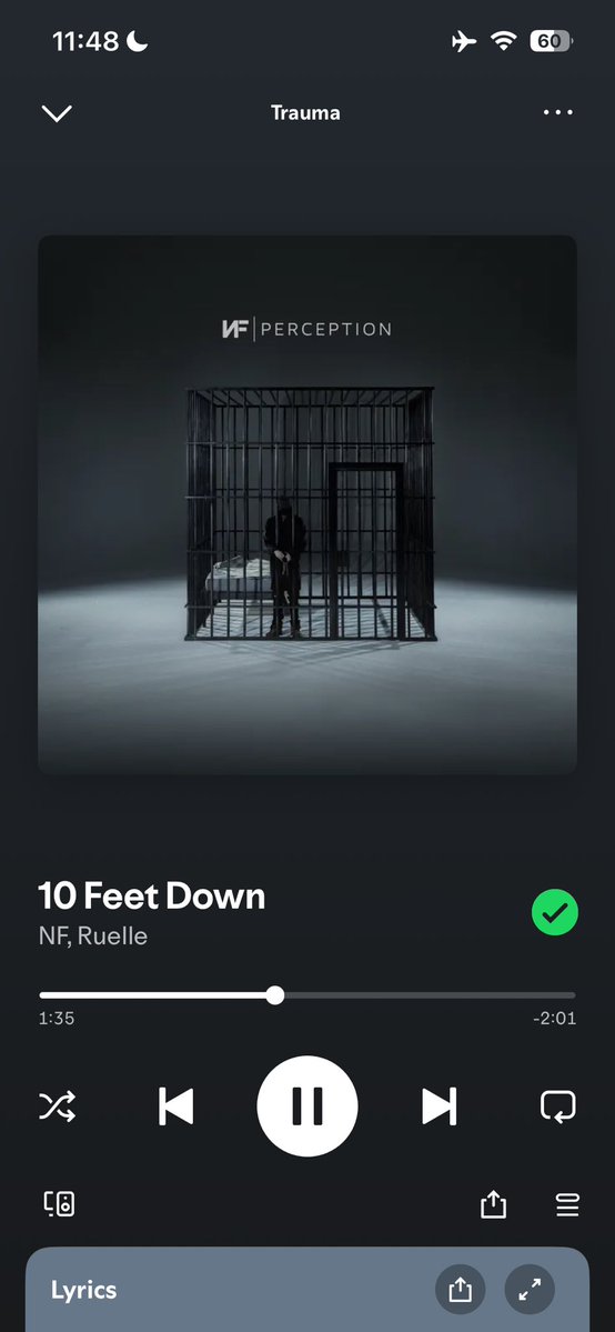 nugida_'s tweet photo. It’s one of those nights where you just want to disappear into your music and let the world wait till tomorrow.

Night night 🖤 https://t.co/kVSgPe2Kms