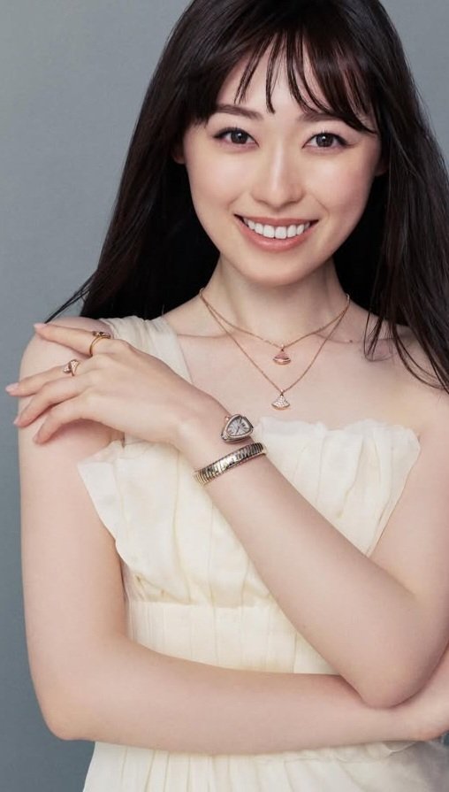 alteracion7130's tweet photo. 昨日28日は福原遥ちゃん✨のお誕生日🎂いつも、笑顔が素敵な遥ちゃん、益々笑顔溢れる１年でありますように。(*^.^*)

舞い上がれの舞ちゃんから大好きになり、応援してます。

1日遅れの投稿失礼しました。 https://t.co/Twoal7blh4