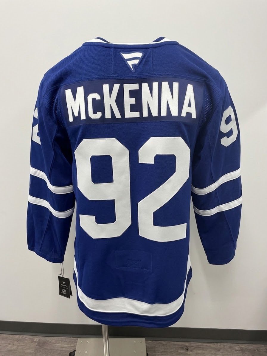 leafguy403's tweet photo. 🚨GAVIN MCKENNA JERSEY GIVEAWAY
Almost go time! Want to hook y’all up!

Giving away an authentic Fanatics Premium Gavin McKenna Toronto Maple Leafs jersey thanks to @HKYJersey!🍁

To enter:  
1. FOLLOW @HKYJersey
2. LIKE ❤️ & RT 🔄 this tweet 
3. Reply with/ home or away & size!

YESSSSSSIR! NOTHER BEER!
GO LEAFS GO!
#LeafsForever #leafsnation