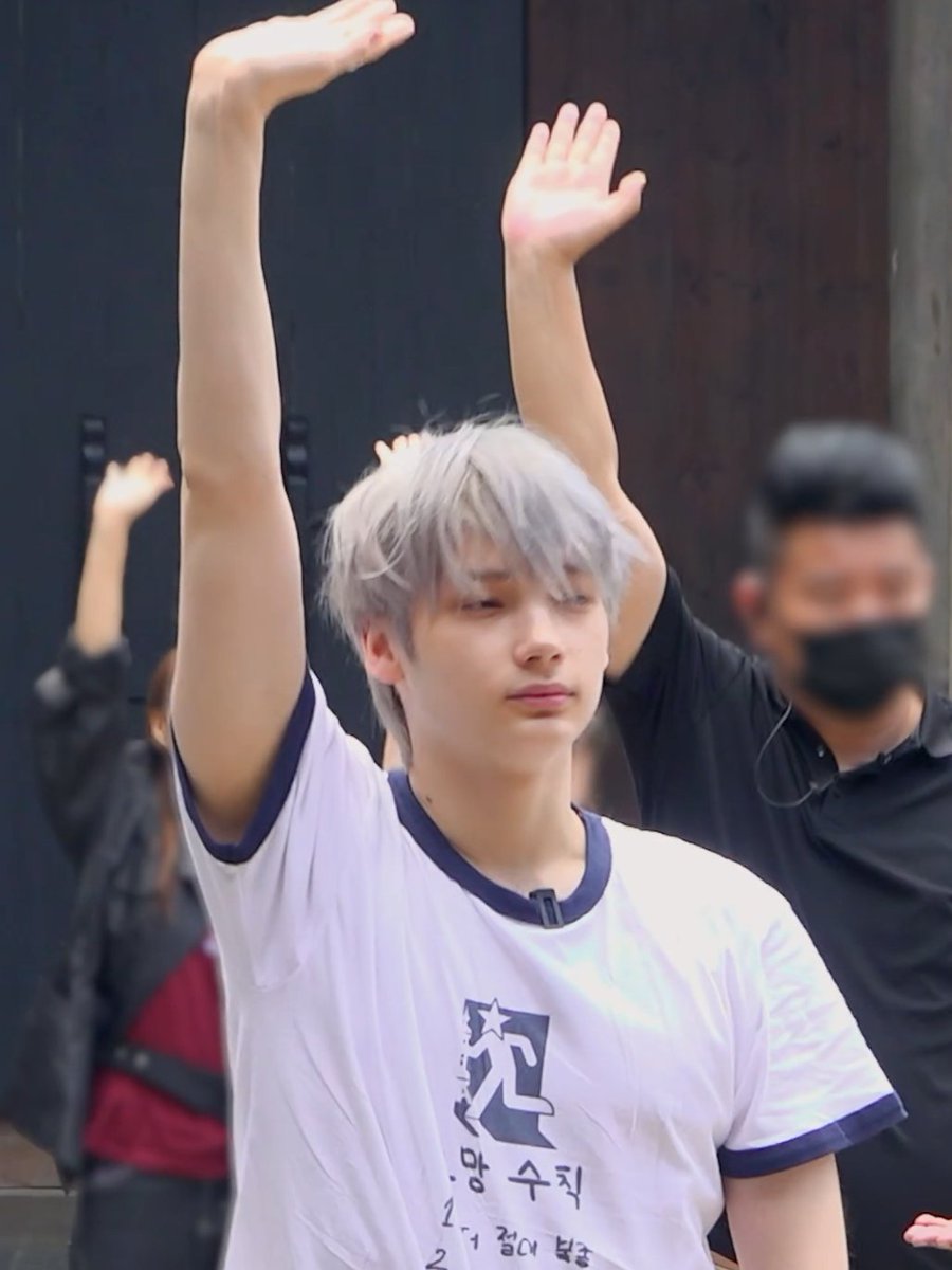 ningkaifolder tweet picture