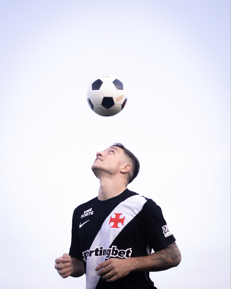 VascodaGama's tweet photo. ⚽️ Dia 1 • Bruno Duarte 

1️⃣9️⃣💢

📸: Matheus Lima | #VascoDaGama https://t.co/7nEFb0YGRP