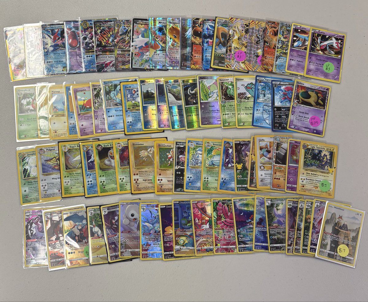 ZBurright's tweet photo. A little sneak peek at what’ll be in my sale later! Roughly 300 cards!

Conditions will be marked if not NM! 

Check in around 10 PM ET

RTs appreciated! https://t.co/vtooQHyTxU