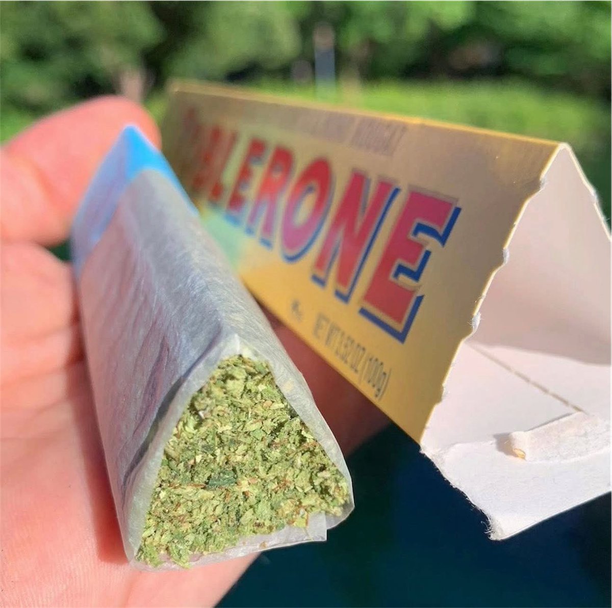 _StonersRUs_'s tweet photo. Toblerone joint 💨 https://t.co/JaNWmnCTlc