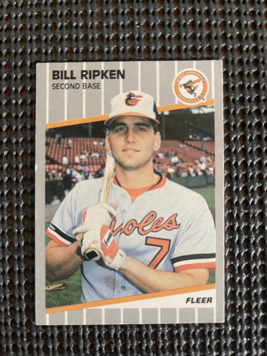 BobHowellUSA's tweet photo. Might be 1 of my favorite cards regardless of value! #RipkenFF https://t.co/P0lL2QPKtX
