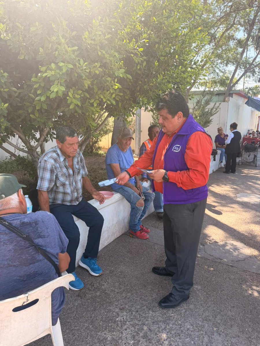 IfdpTamps's tweet photo. Los Asesores Jurídicos Lic. Luis Agustín Beltrán González y Lic. José Alfredo Reyes Maldonado llevaron a cabo una brigada informativa en las oficinas de la Comisión Federal de Electricidad (CFE) en Reynosa, Tamaulipas. 🤝
IFDP. La casa que te defiende. ⚖️
#IFDP #LuzParaTodos https://t.co/rbvs3PdhKG
