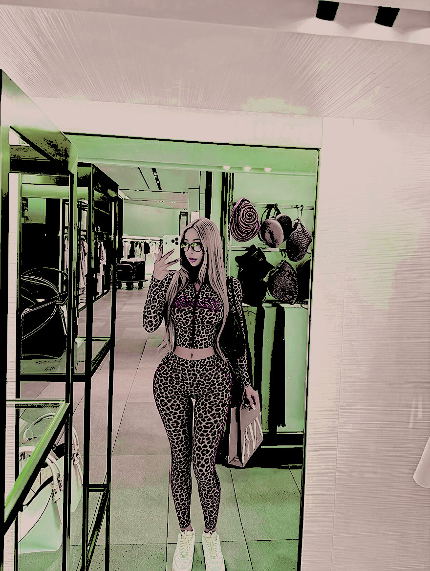 limonsitolindo's tweet photo. ㅤ
ㅤㅤㅤ 𝑺𝒂𝒍𝒊𝒐 𝒅𝒆 𝒄𝒐𝒎𝒑𝒓𝒂𝒔 𝒗𝒊𝒆𝒏𝒆𝒔? 💚
ㅤㅤㅤㅤ  ㅤㅤ https://t.co/Mt7NrtYdld