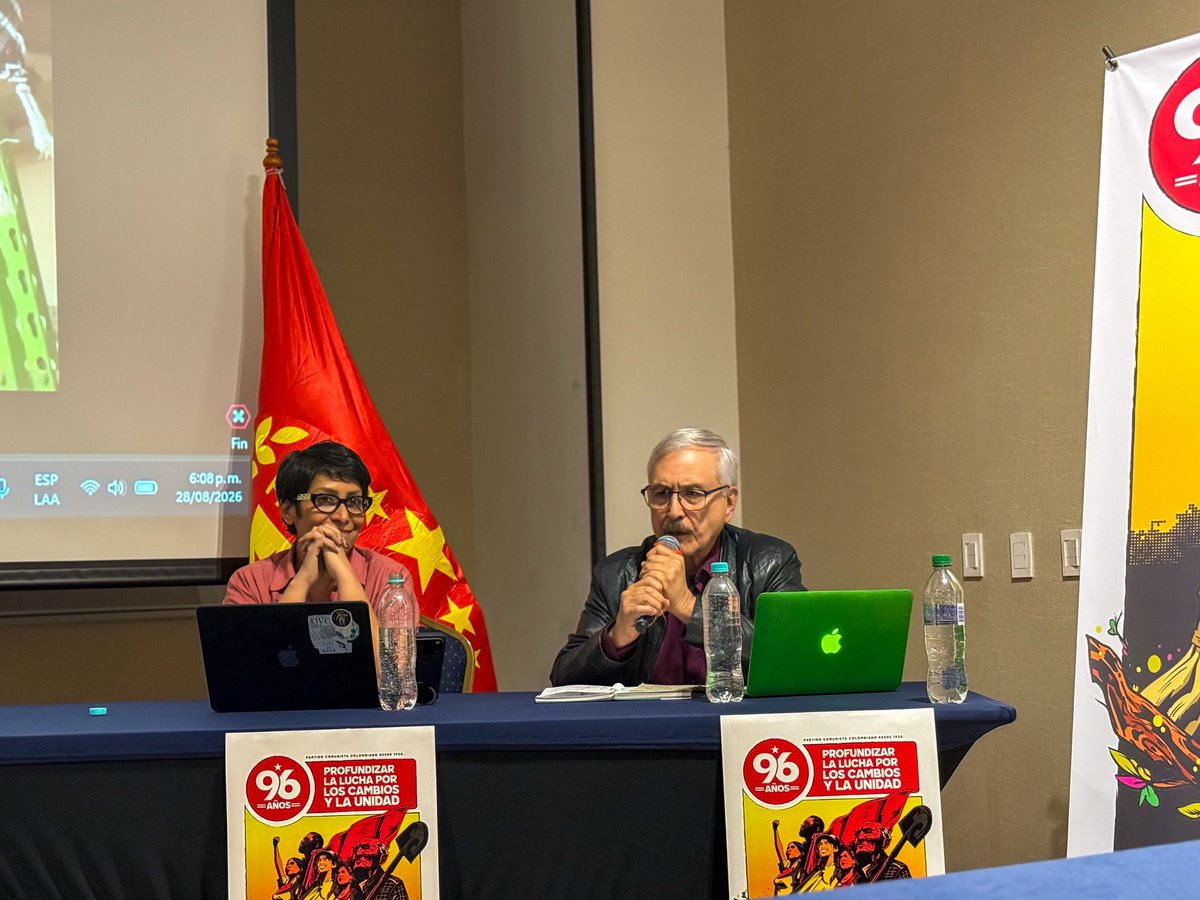 ClaudiaFlorezPC's tweet photo. Le damos apertura al ll Pleno del Comité Central del @notipaco analizando el panorama político en Colombia con la llegada de la ultraderecha en el gobierno. 

Tenemos algo que el fascismo no tiene, y es saber ponerle la cara al sol con esperanza y acción organizada. ✊🏽🚩 https://t.co/VtcKyI0yy4