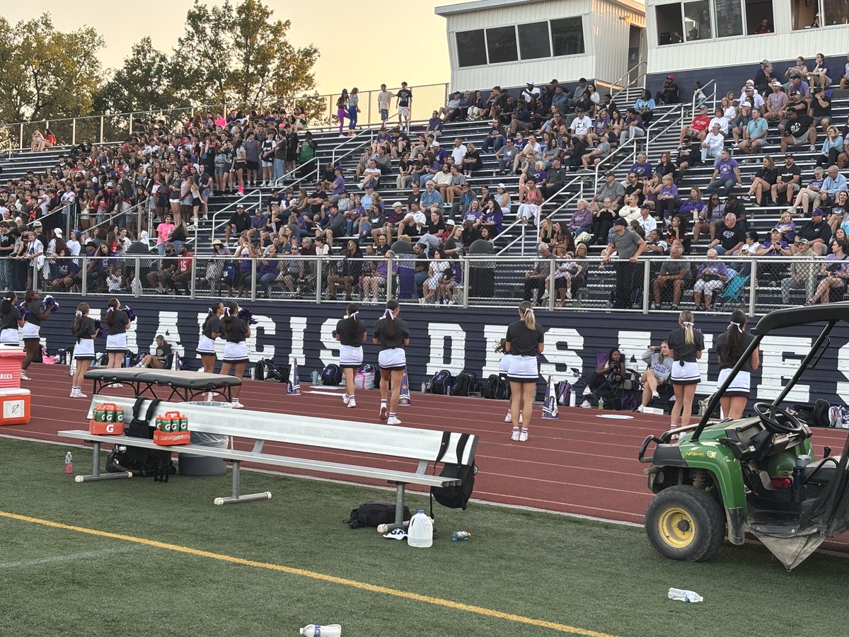 SFDPrincipal's tweet photo. Another beautiful evening for Stallion Football. Good luck to Boys & Girls Soccer, Volleyball, and Boys golf in action this weekend!
#StallionPride! https://t.co/H8diy7trZV